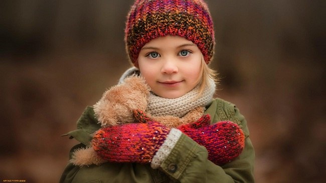 winter-girl-charming